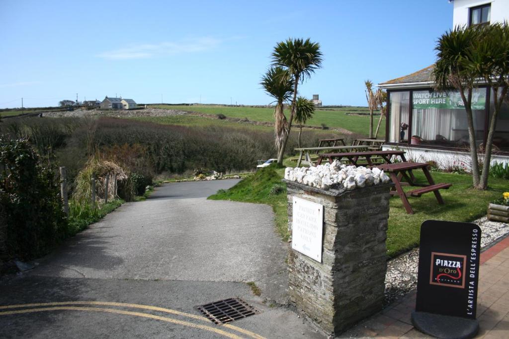 The Wootons Inn Tintagel Extérieur photo