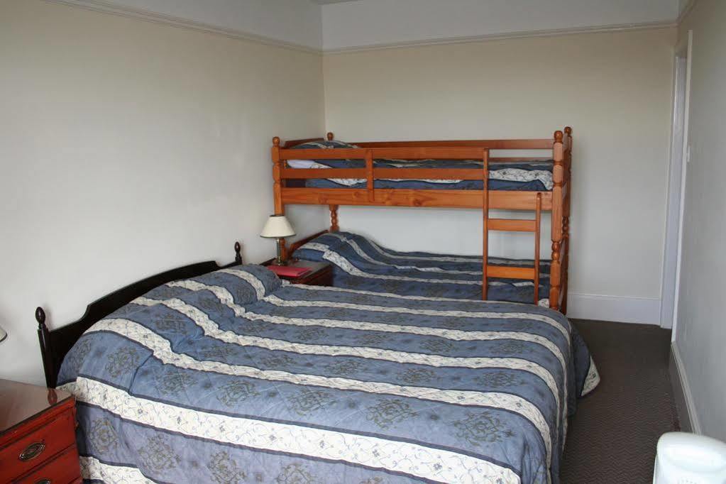 The Wootons Inn Tintagel Extérieur photo