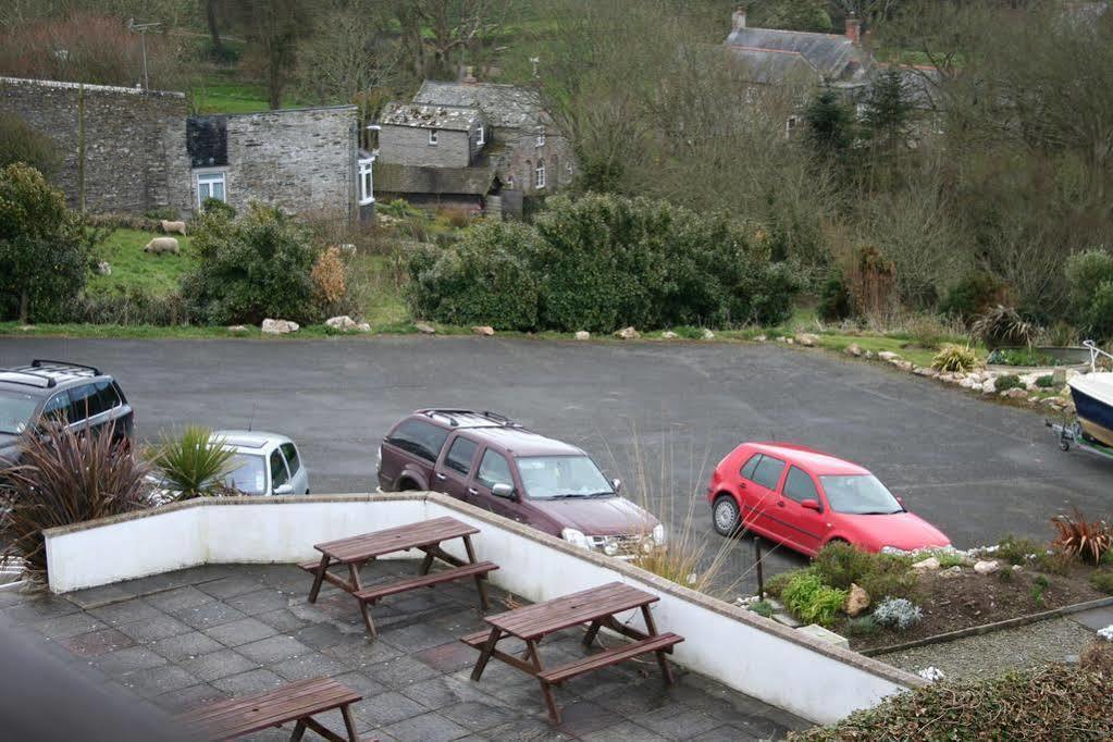 The Wootons Inn Tintagel Extérieur photo